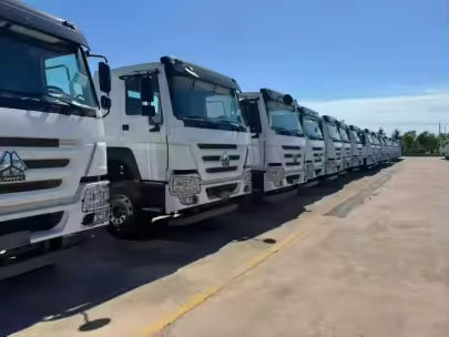 HOWO 7- WHELL DUMP TRUCK